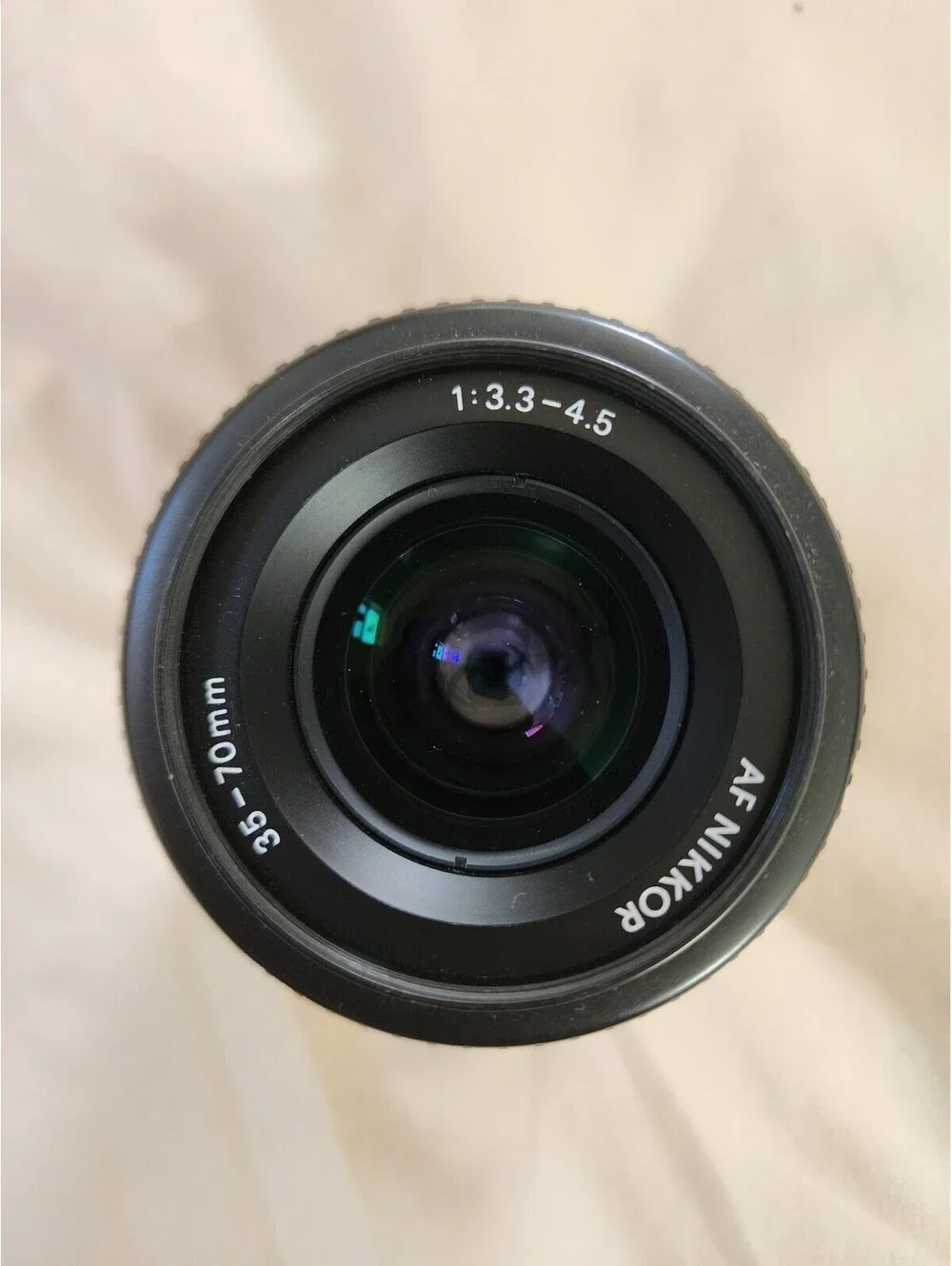 Nikon AF nikkor 35 - 70mm 3.3 - 4.5 lens